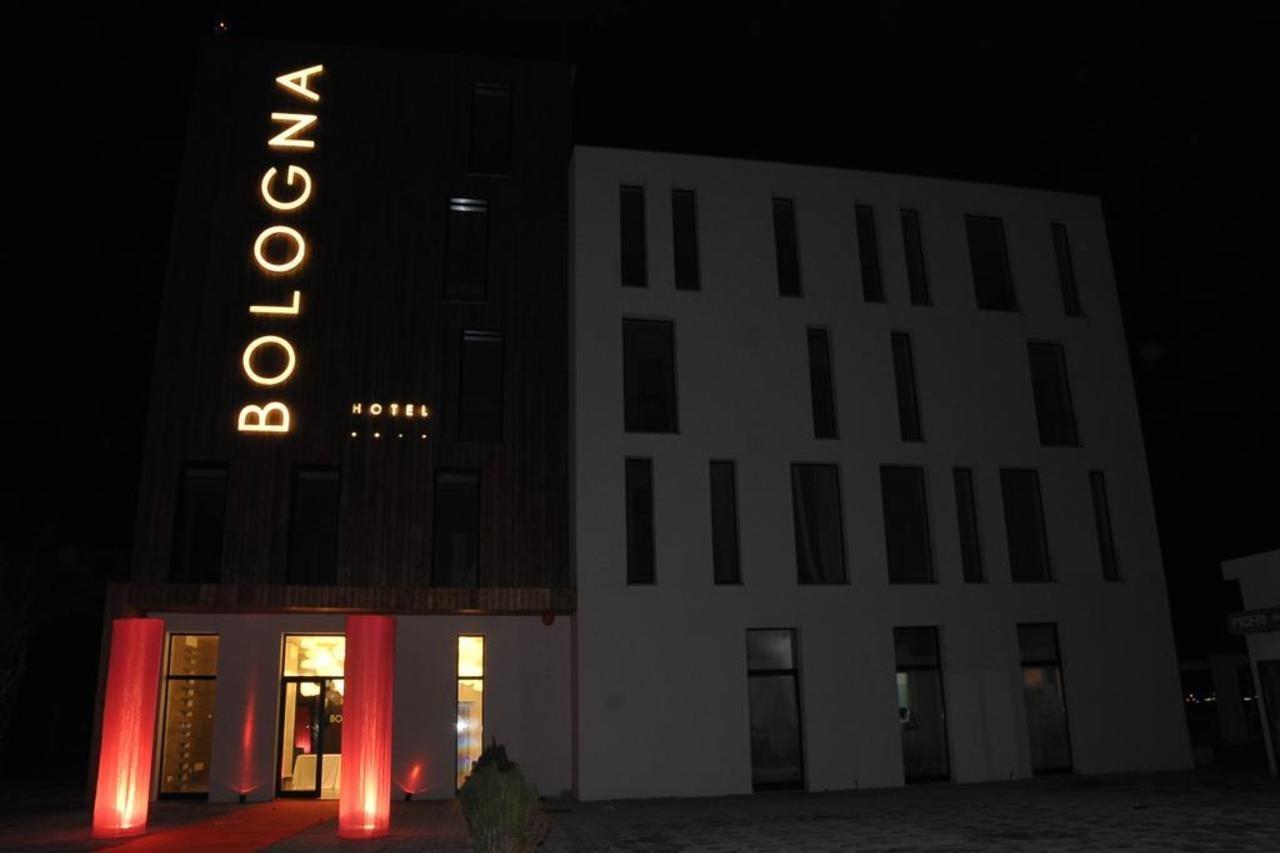 Hotel Bologna Vlore Luaran gambar