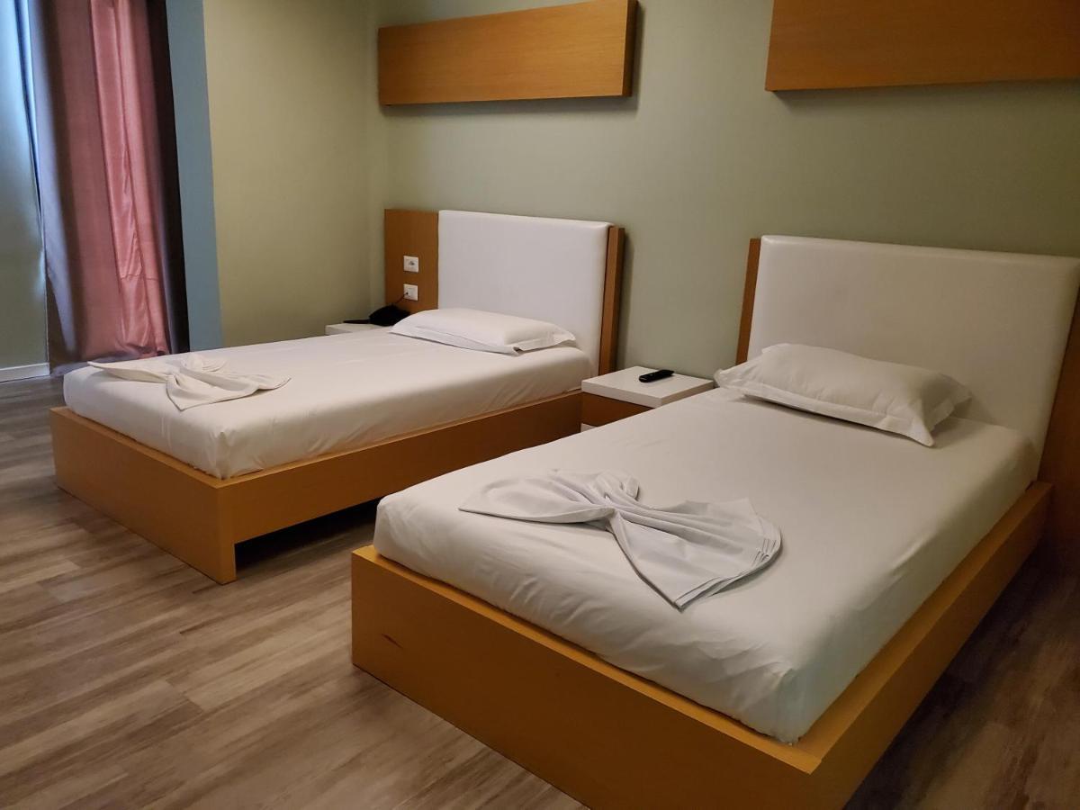 Hotel Bologna Vlore Luaran gambar